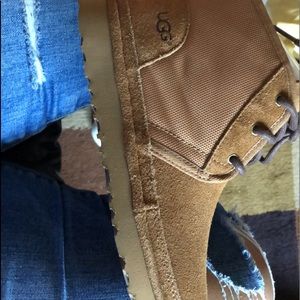 Ugg boots with laces